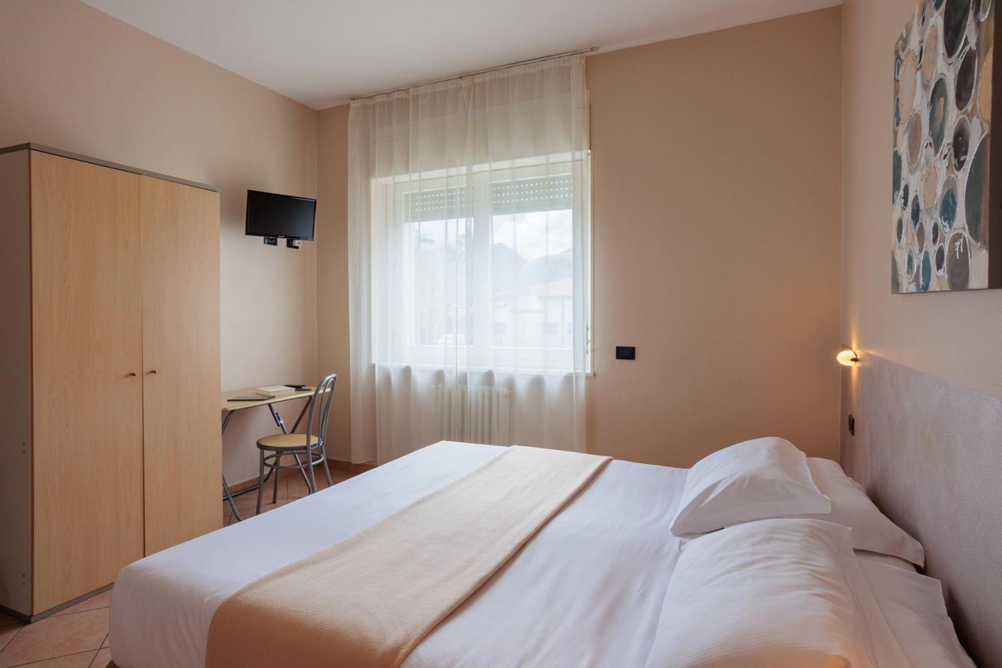 Bed and Breakfast Al Centro à Verbania Extérieur photo