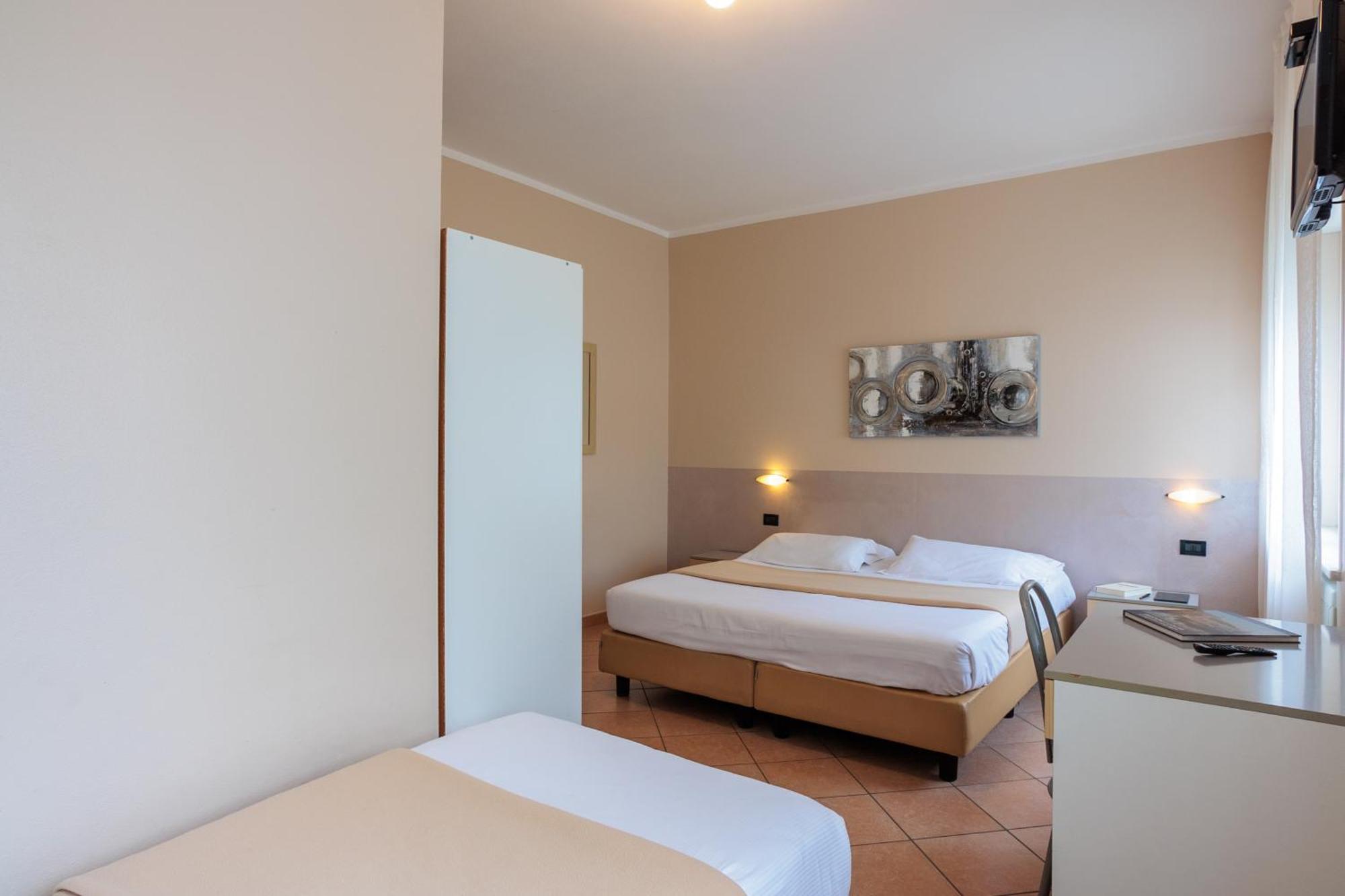 Bed and Breakfast Al Centro à Verbania Extérieur photo
